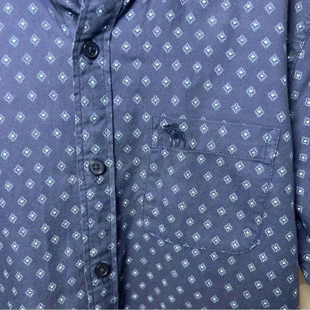 Abercrombie Kids Boys Navy Blue Button Up Short Sleeve Shirt Size 13-14 - Picture 3 of 11